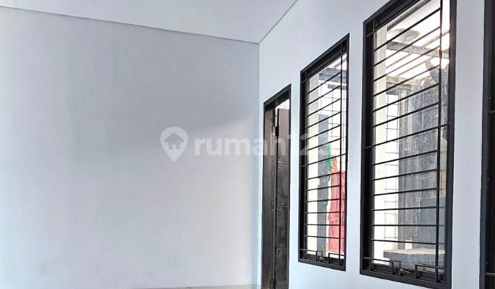 ruang keluarga emerald townhouse bintaro rumah siap