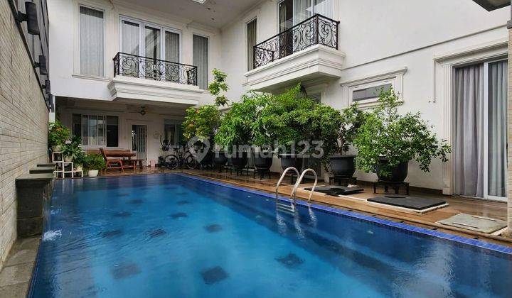 Sekitar Bintaro Rumah American Classis Dengan Priivate Pool 1