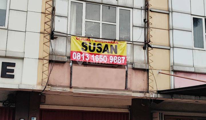 DISEWAKAN RUKO GOLDEN BOULEVARD BSD, 3 LANTAI HADAP JALAN RAYA UTAMA BSD, SAMPING BANK
