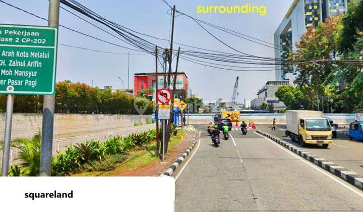 DIJUAL BANGUNAN TUA HITUNG TANAH, LUAS 500 METERAN DI AREA KOMERSIL DEKAT GAJAH MADA PLAZA 1