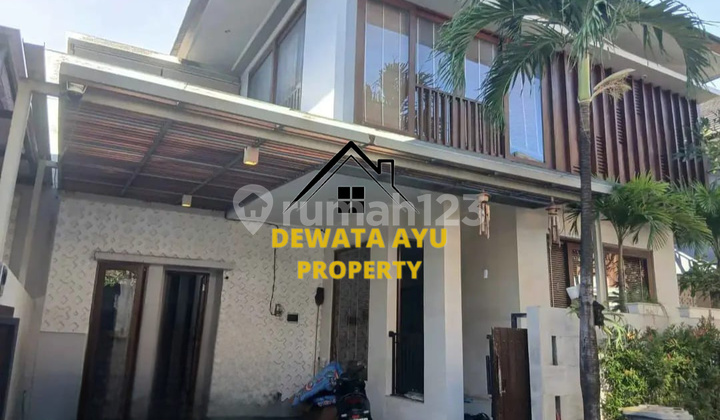 RUMAH 2 LANTAI 3 KAMAR KAWASAN ELITE SEMI FURNISHED DI RENON 1