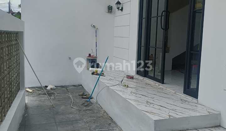 Rumah Baru Modern 2 Lantai 3 Kamar di Sidakarya 2