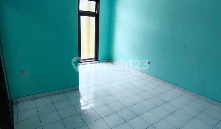 7 Room House Suitable for Office or Residence 2