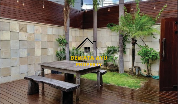 VILLA DENGAN DESAIN ELEGAN 2 KAMAR LAHAN 190M2 BERPERABOTAN PENUH DAN WIFI DI SANUR