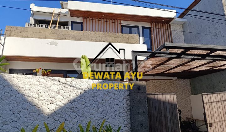 VILLA BARU JUAL 3 KAMAR LAHAN 178M2 LOKASI KUTAT LESTARI 