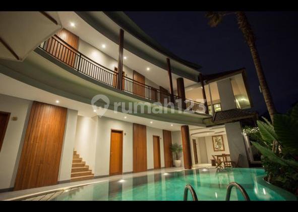 "Full Guest House Luxury Building Near Canggu"