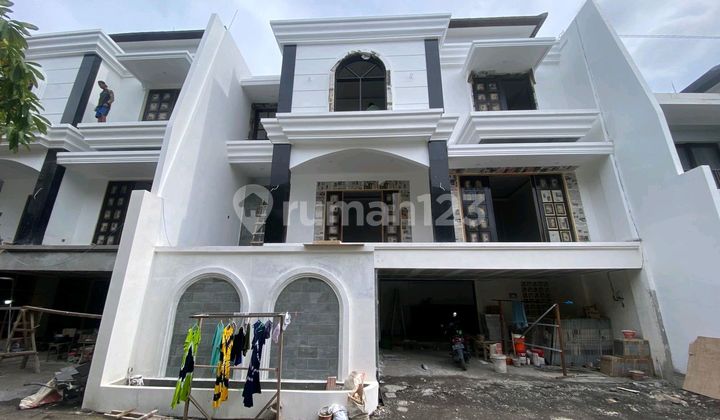 Rumah Modern 3 + 1 Kamar di Pakerisan Panjer Rumah Modern 3 + 1 Kamar di Pakerisan Panjer