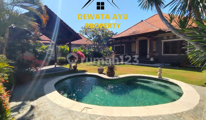 3 BEDROOM VILLA ON 5 ARE LAND WITH SPACIOUS GARDEN IN SANUR AREA