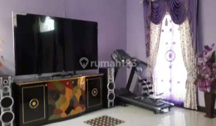 Rumah 2 Lantai Bagus Furnished SHM di Gresik Kota Baru 2