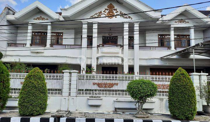 Rumah Classic 2 Lantai Bagus HGB di Dukuh Kupang Indah Siap Huni  1