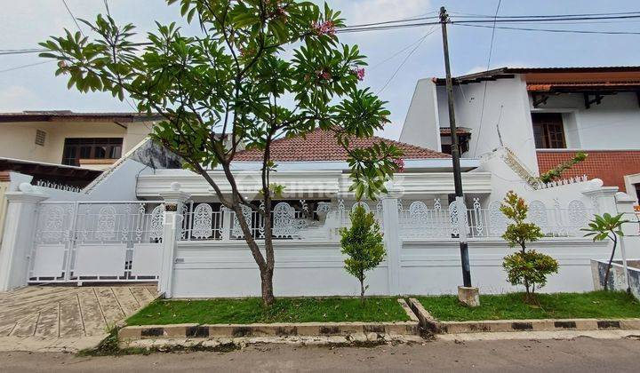 Rumah Bagus SHM di Margorejo Indah Siap Huni  1