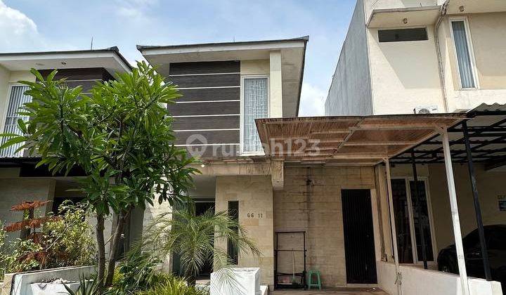 Rumah 2 Lantai Bagus Furnished SHM di Dian Istana Mocca Verbana 2