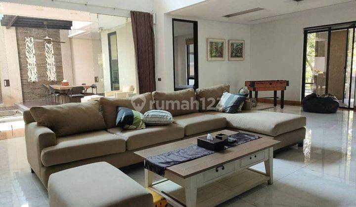 Rumah 2 Lantai Bagus SHM di Graha Famili Siap Huni  2