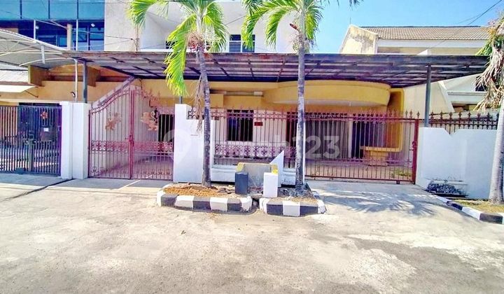 Nice House with SHM in Manyar Kertoarjo, Behind Bonnet 1