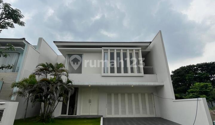 Rumah 2 Lantai Bagus Furnished HGB di Manyar Jaya Siap Huni 1