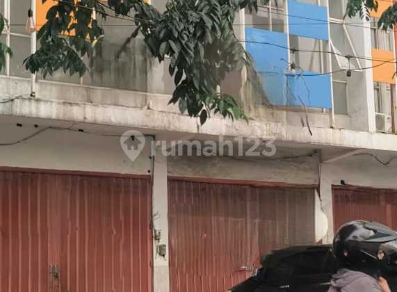 3-Story Nice Shop House with Freehold Title on Panjang Jiwo Main Road, Strategic Location 1