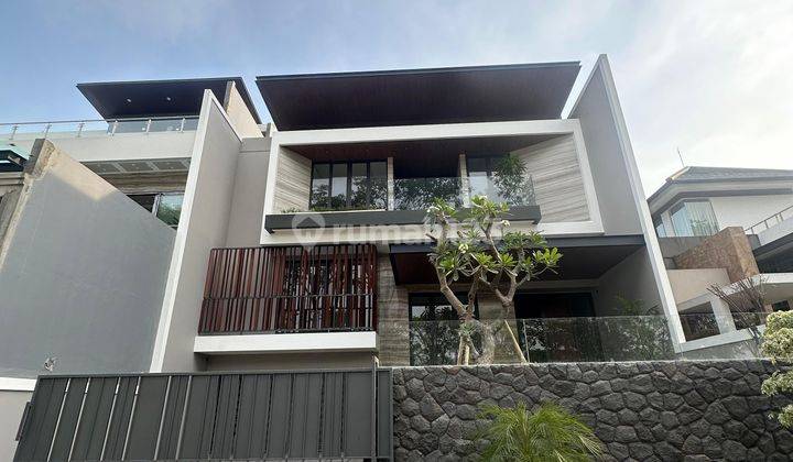 Rumah Baru Semi Furnished di Citraland Bukit Golf International 1