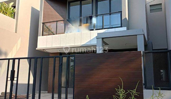 Rumah 2 Lantai Baru SHM di Gayungsari Minimalis Siap Huni  1