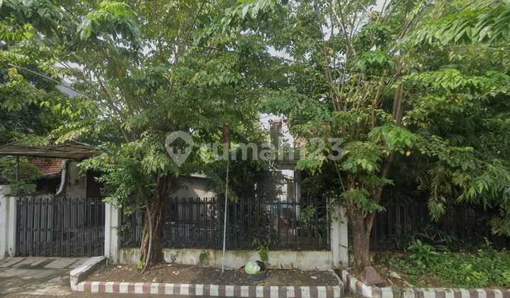 Rumah Bagus SHM di Jemursari Lokasi Strategis