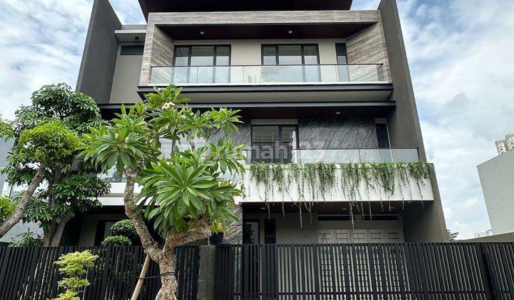 Rumah 3 Lantai Baru HGB di Citraland North Emerald Manison 1