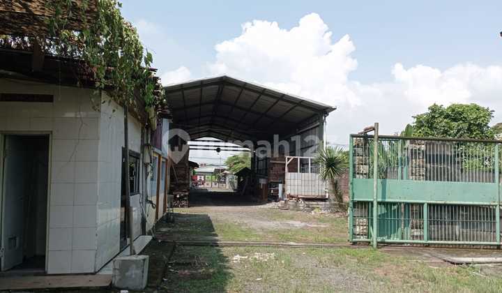 Good Spacious Warehouse with SHM on Raya Kedamean Zero Main Road