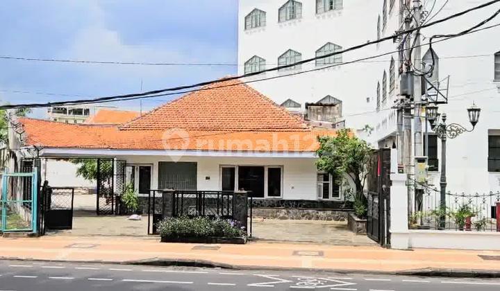 Rumah Bagus SHM di Raya Darmo Lokasi Strategis Rumah Bagus SHM di Raya Darmo Lokasi Strategis