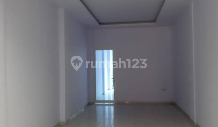 Good 3-Story Shophouse with HGB in Kembang Jepun, Strategic Location 2