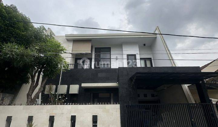 Rumah 2 Lantai Bagus SHM di Manyar Kertoadi Siap Huni 1