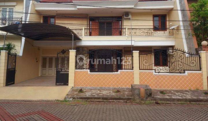 Rumah 2 Lantai Bagus Semi Furnished SHM di Araya 1 Siap Huni 1