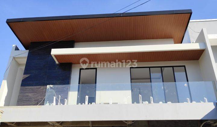 Rumah 2 Lantai Baru Minimalis SHM di Manyar Jaya 1