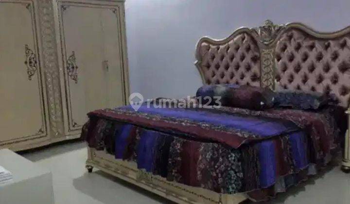 kamar tidur rumah 2 lantai bagus furnished