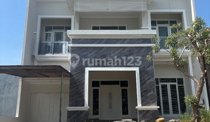 Rumah Sudah Renovasi Semi Furnished di Citraland Raffles Garden 1