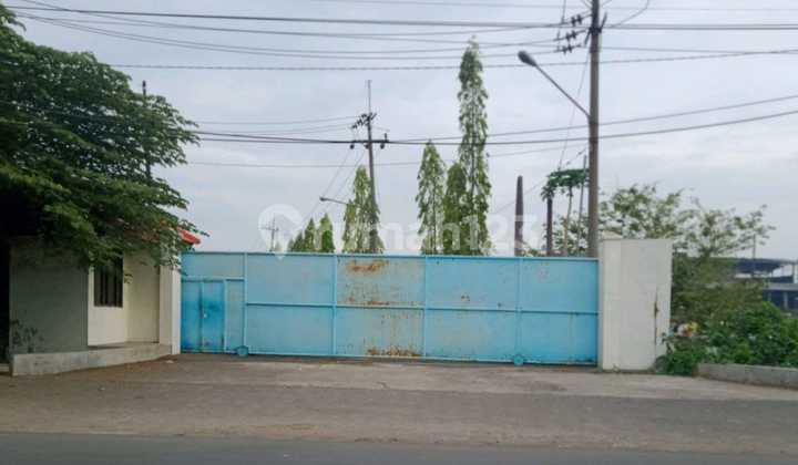 Good Wide Warehouse with HGB on Raya Jetis, Zero Location on Provincial Road.