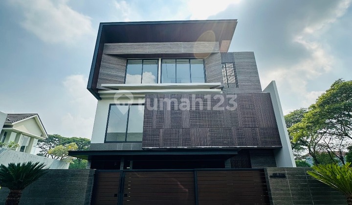 Rumah 3 Lantai Baru SHM di Citraland Bukit Golf International Rumah 3 Lantai Baru SHM di Citraland Bukit Golf International