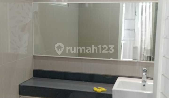 Rumah 2 Lantai Bagus di Pakuwon City Palm Beach Siap Huni 2
