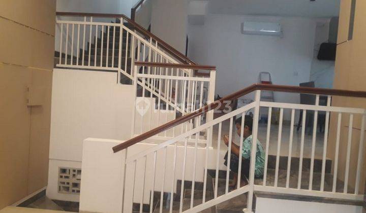 Rumah Mewah Strategis 3 Lantai di Cilandak Jaksel  4