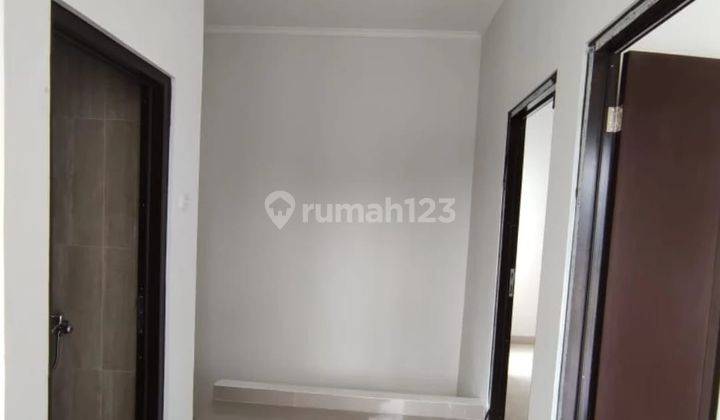 Rumah Minimalis Modern Di Dekat Pintu Toll Dan Pertokoan 2