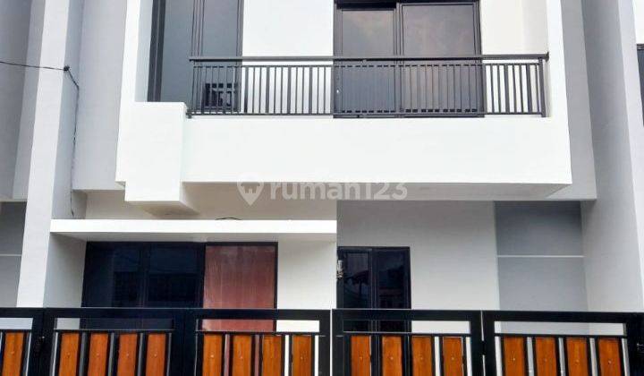 Rumah 2 Lantai SHM tanah Luas Selangkah Toll Jatiasih  1