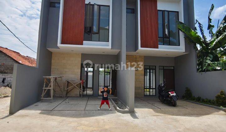 Rumah Minimalis Modern Private Home Selangkah Toll Jatiwarna  1