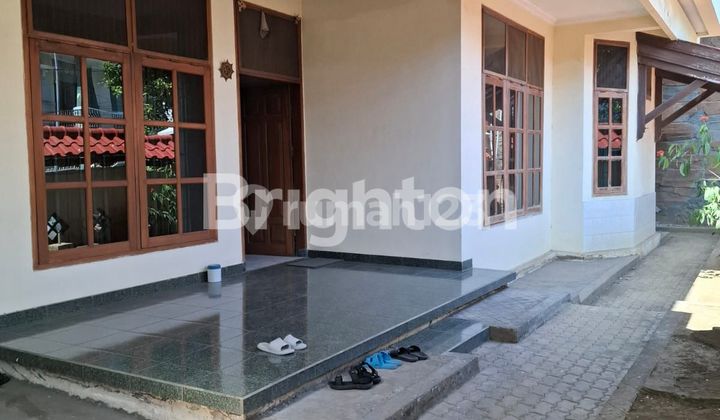 RUMAH KEBONSARI ELVEKA 2 LANTAI LOKASI STRATEGIS  2
