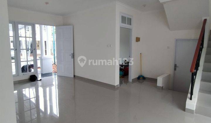 Rumah Cantik 2 Lantai Dalam Cluster Elite 1