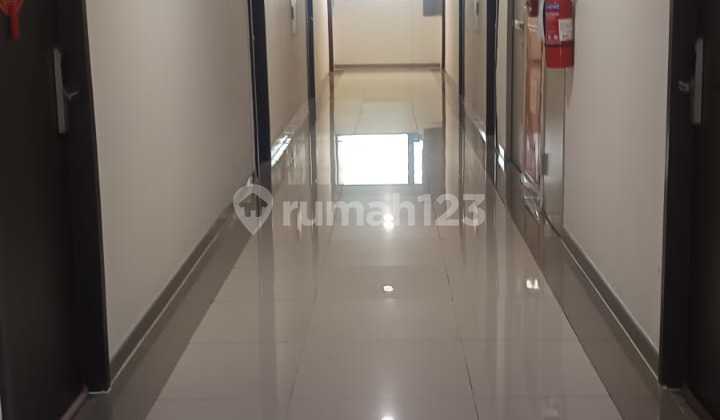 Fully Furnished 1-Bedroom Apartment, Negotiable, Daan Mogot, West Jakarta 2