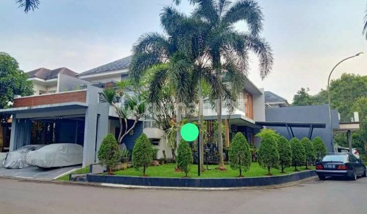 House in Hook Position, 5 Minutes Access to Toll Road, Kota Wisata