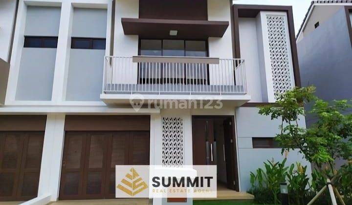 Rumah Cantik Modern Di Cluster Chyntia Summarecon Bandung Murah 1