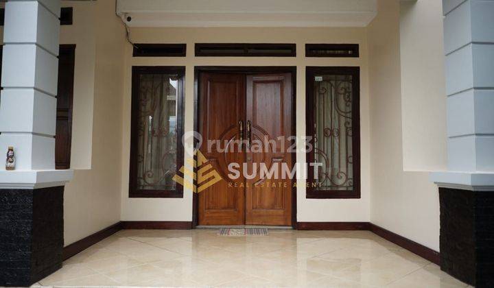 Rumah Lux Sunrisehill dekat Arcamanik Full Furnished 1