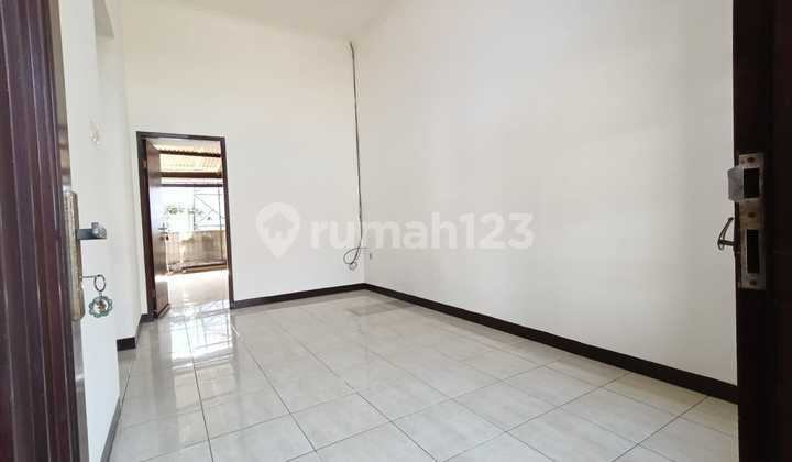 Rumah Siap Huni Dalam Cluster Ciwastra Dekat Borma