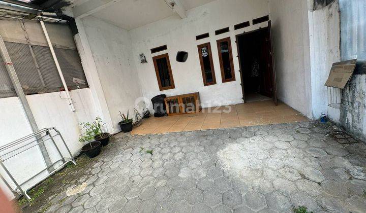 Rumah Pusat Kota Jl. Inggit Garnasih Dekat Alun alun 1