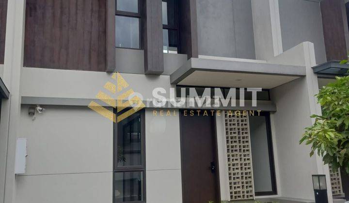 Rumah 2 Lantai Cluster Flora Summarecon Bandung 1