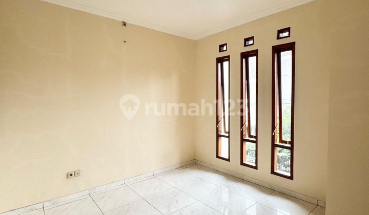 Rumahbagus Siap Huni Luas dan Strategis Dekal Trans Studio Mall 2