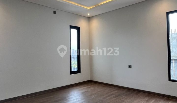Rumah Cantik Luas Setiabudi Regency Siap Huni 2